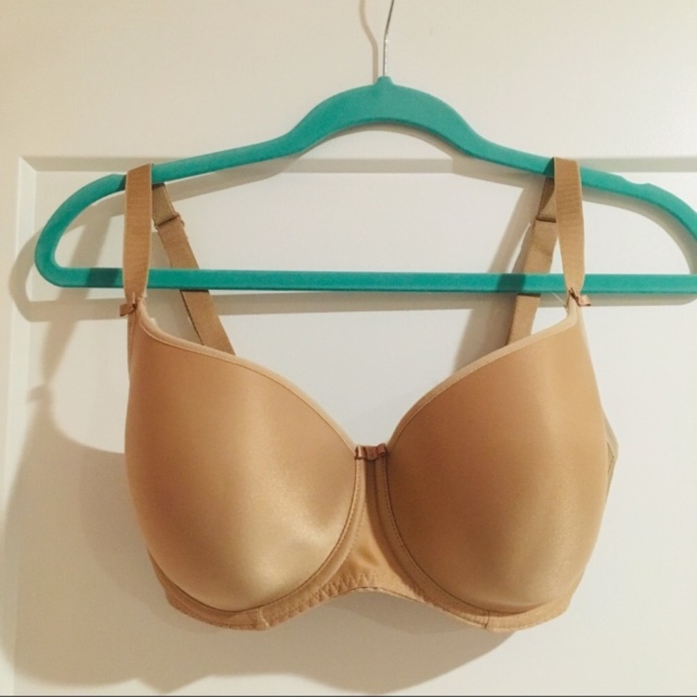 Fantasie molded cup underwire t shirt bra US 30H